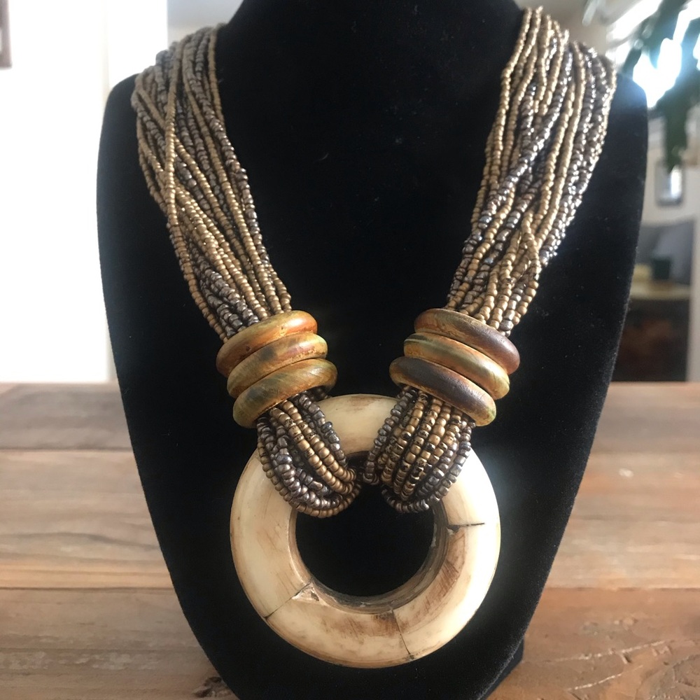 Bead and wooden necklace